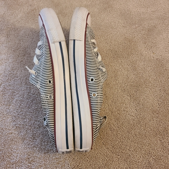 Stripped Slip on Coverse - Picture 3 of 6